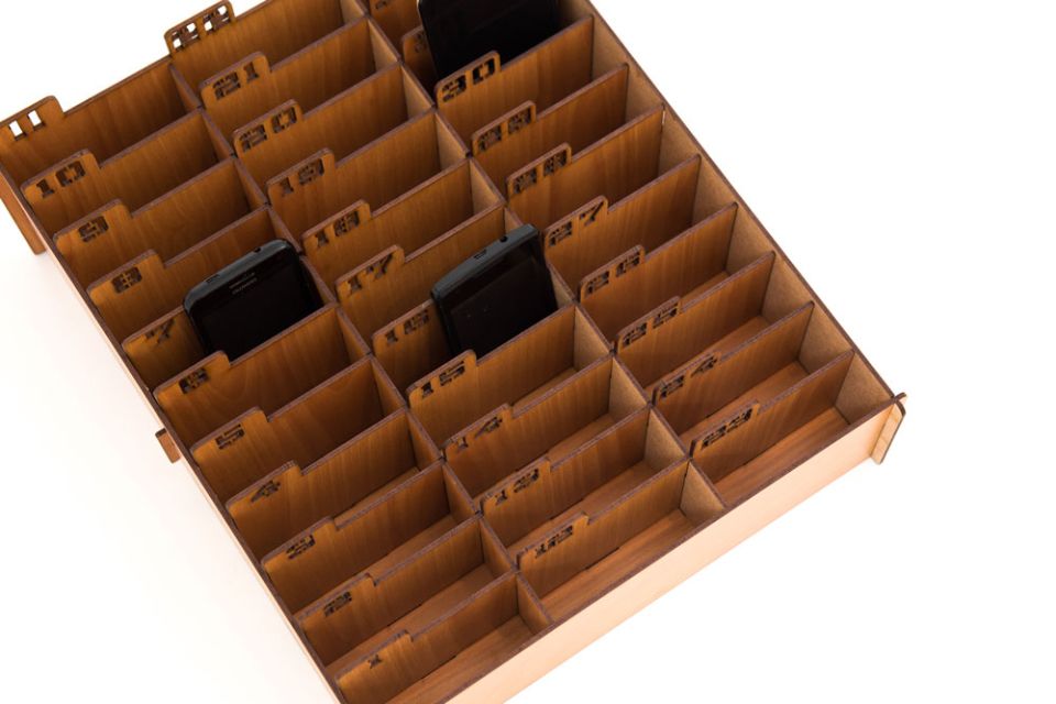 Хранение мобильных телефонов