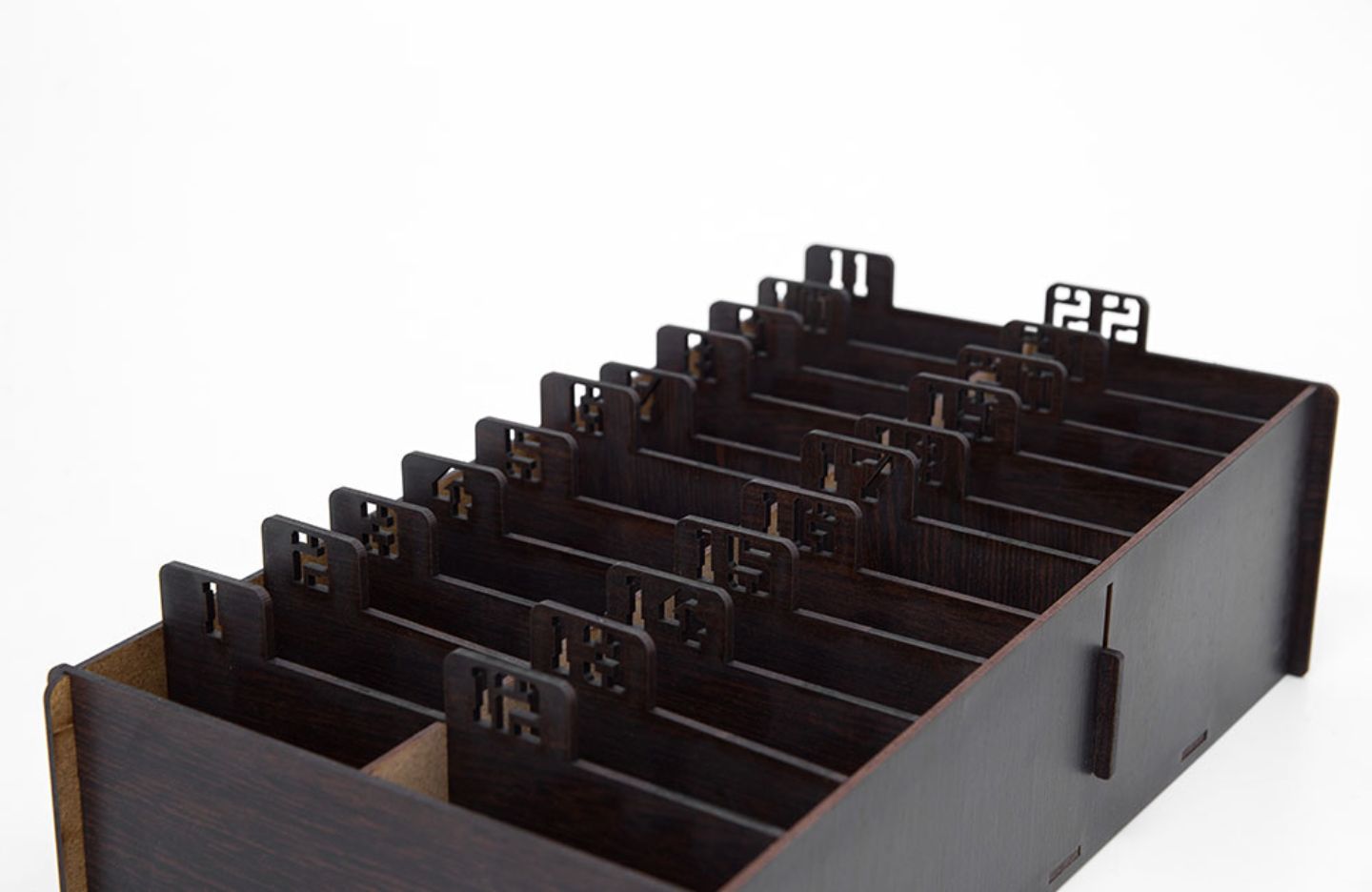 Хранение мобильных телефонов